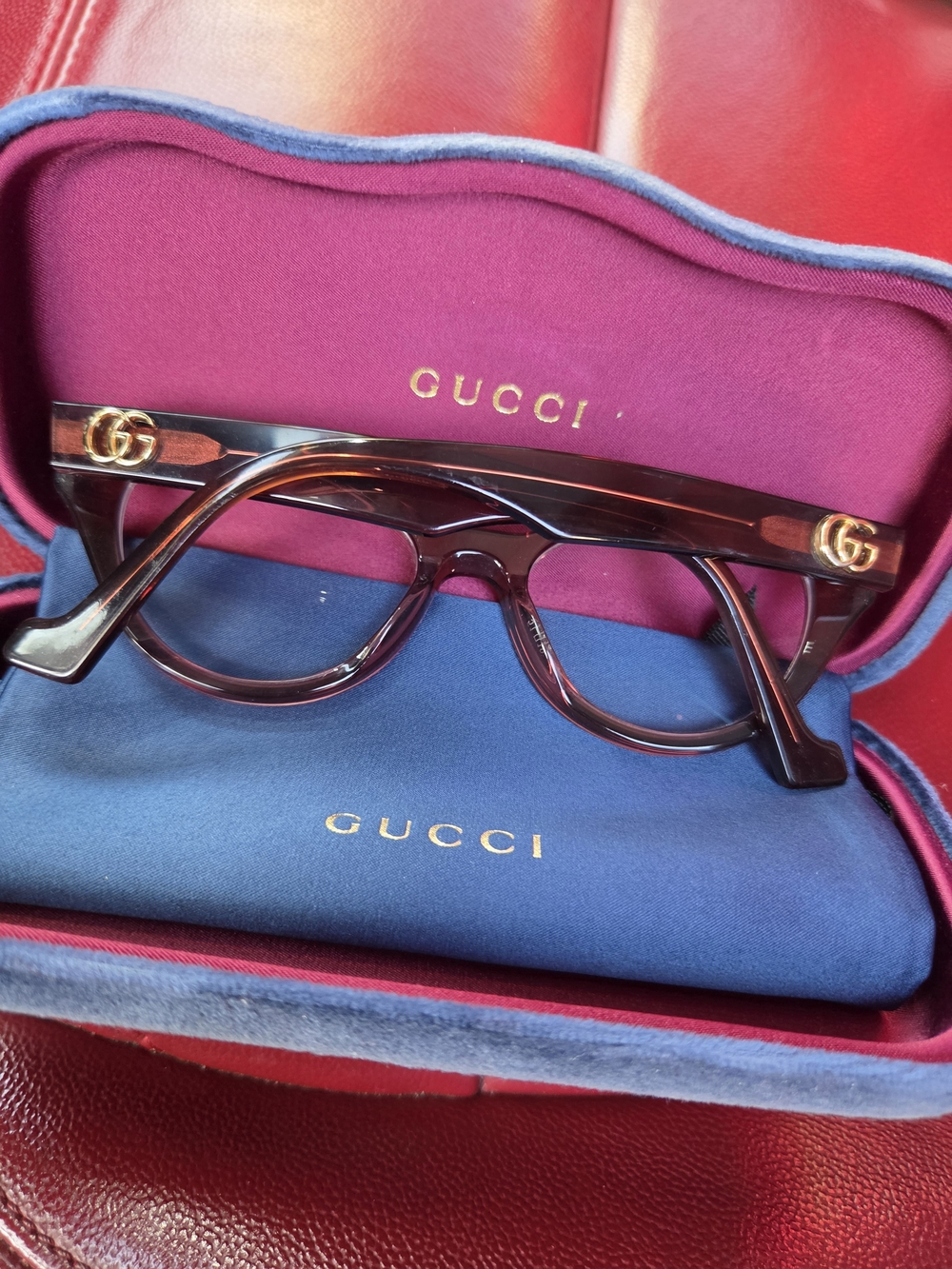 Gucci Womens Burgundy Round Frame Glasses with GG Detail